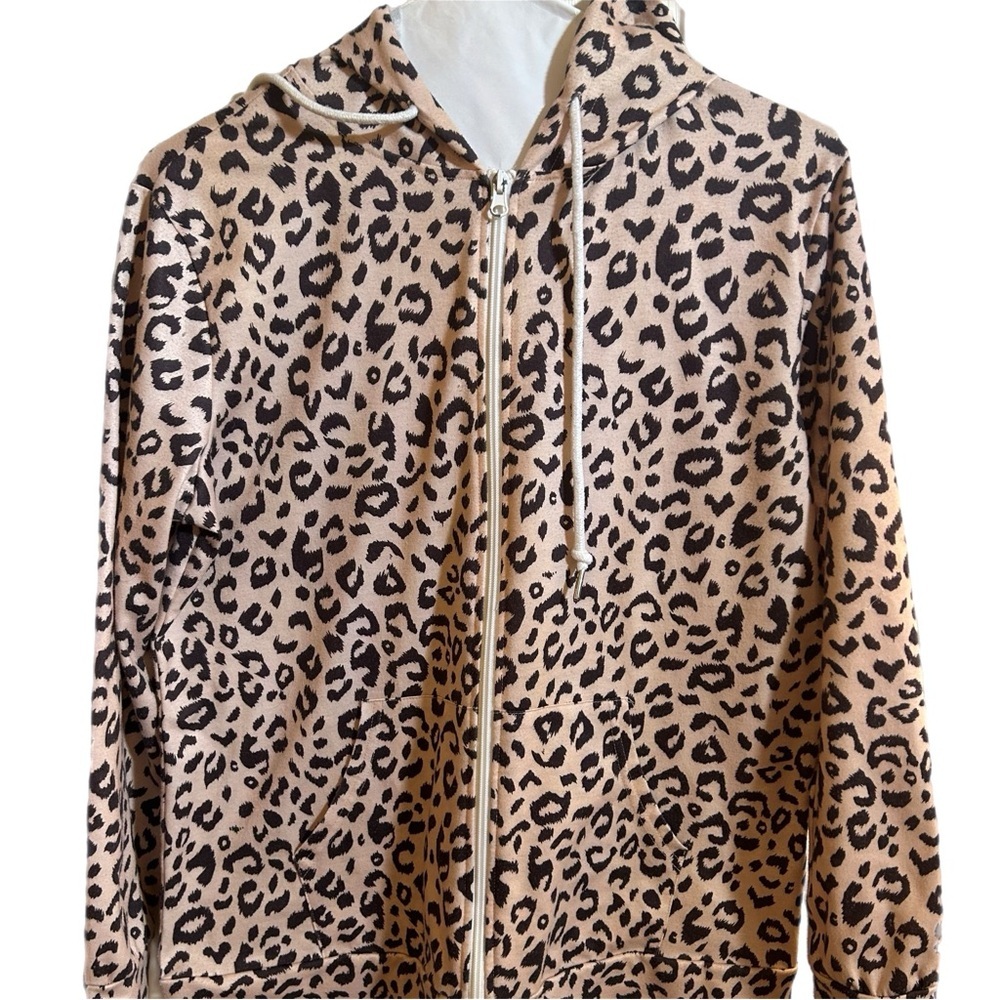 🏷️CLEARANCE! 
Saloogoe Leopard Print Zip Up Hoodie Jacket Size Large🏷️